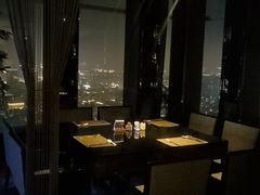 -唐拉雅秀酒店-西锦汇空中BBQ·思创餐厅