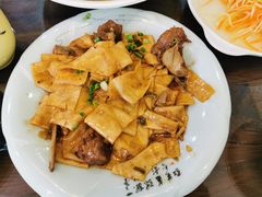 -壹阁胡羊焖饼(特色小吃街店)