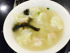 虾肉小馄饨-王家沙点心店(南京西路总店)