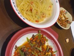 -富正毅三下锅·湘西韵味(天门山索道店)