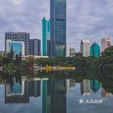 深圳游玩｜来荔枝公园打卡深圳超美水天辉映的建筑风光