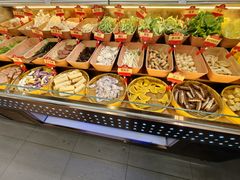 -四囍码头海鲜烧烤自助火锅(外滩南京东路悦荟广场店)