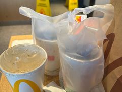 -麦当劳(展览路店)