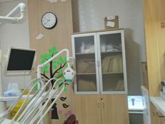 -上海仁爱医院口腔科 · 种植