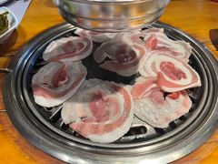 -唯成•韩国炭火烤肉 유성고기
