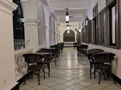 大堂-星巴克臻选(广州沙面店)