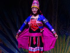 -勐巴拉娜西超级歌舞秀