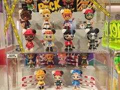 -泡泡玛特POPMART(国金街店)