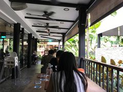 -植物园哈利亚餐厅