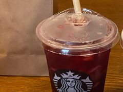 冰摇柚柚蓝莓欢欣茶-星巴克(泰安万达店)