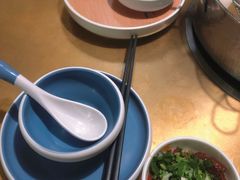 蟹籽鲜虾滑-左庭右院鲜牛肉火锅(金山万达店)