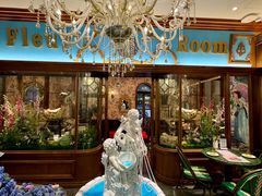 -秘密旅行Bonjour(黑金冠 江南西店)