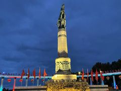 -人民防洪胜利纪念塔