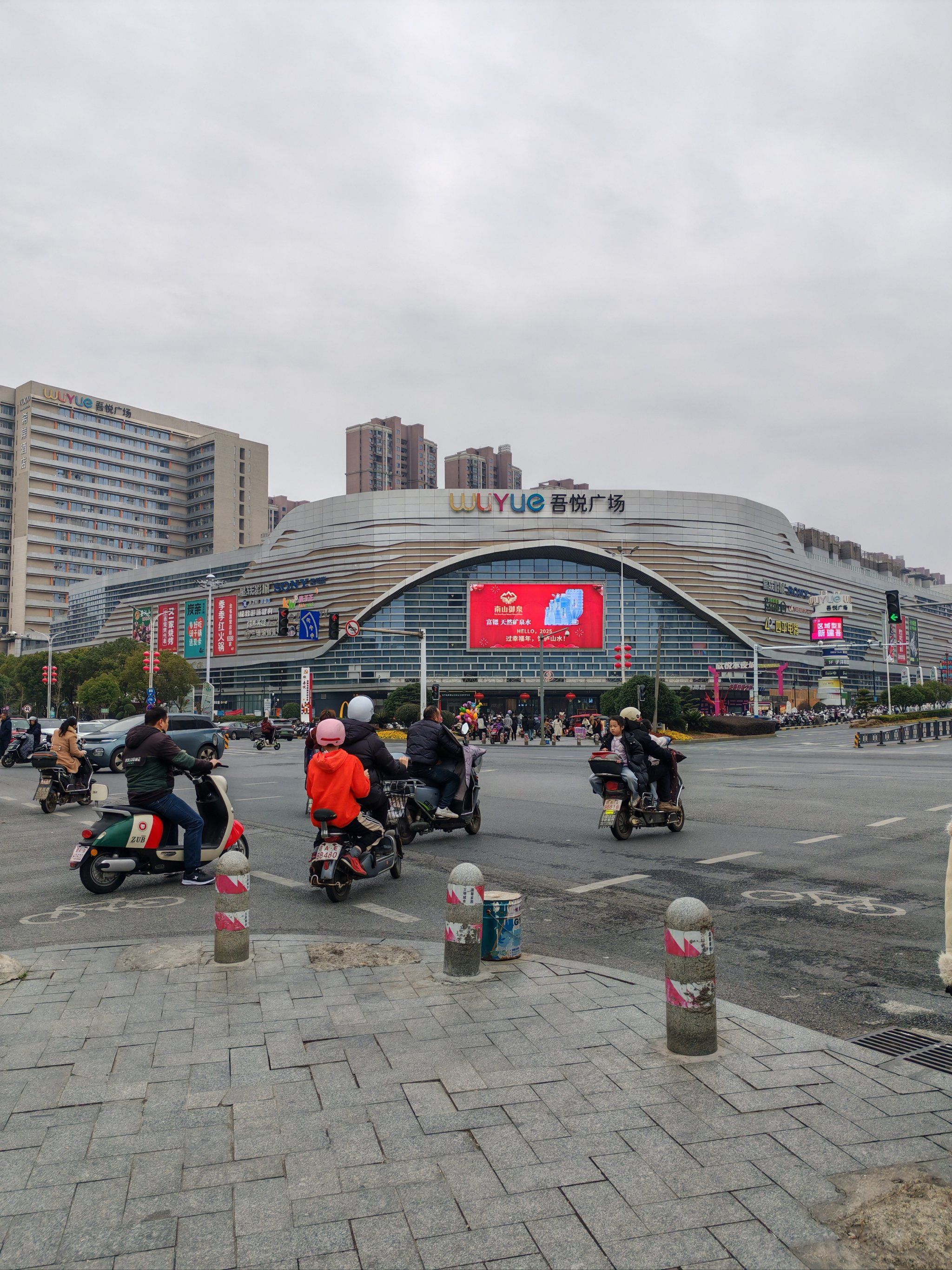 新建人气最旺的商场,新建吾悦广场
