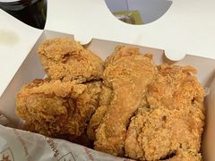 -BHC炸鸡(明洞总店)