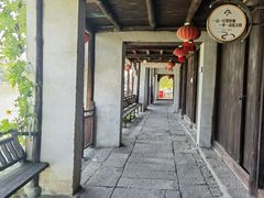 -丝绸小镇荻港古村