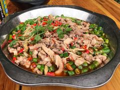 -兔行天下-鸿鹤鲜锅兔(中海国际店)