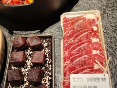 -三出山火锅(南京万象天地店)