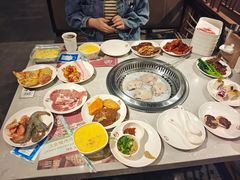 -汉金城海鲜烤肉自助百汇(威海威高广场店)
