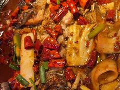 -鸣记脆皮烤鱼·海鲜烤鱼(三八广场店)