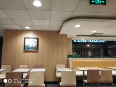 大堂-麦当劳(军博店)