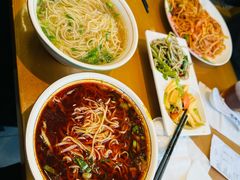 -伊京轩兰州牛肉面(闹市口店)