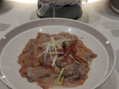 -赶海部落海鲜城(海阳路店)