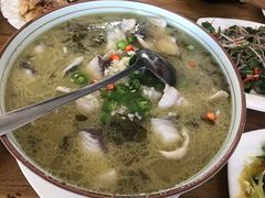 -溢心园香河肉饼总店