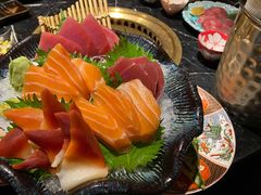 -山川小町·极番烧肉(新地假日广场店)