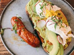 牛油果温泉蛋吐司-O'mills Sourdough Bakery&Bistro(永嘉路店)