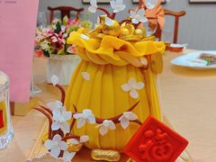 -黄浦江游览十六铺3号码头网红自助餐