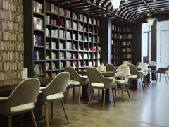 -钟书阁(松江泰晤士小镇店)