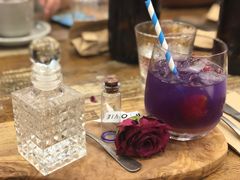 snow&nbsp;white-FLOVIE FLORIST CAFE