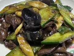 -聚首堂·特色小吃·肘子(什刹海德胜门店)