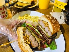 德国盘肠汉堡-HELLO 27 意面·沙拉·帕尼尼