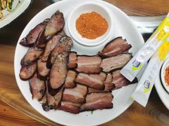 蒸腊肉-马家湾特色小吃街