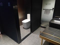-粤塔H轻奢电竞酒店(海珠广州塔中山大学店)