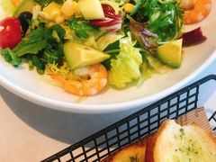 鲜虾牛油果沙拉-IL Forno 意坊·意大利餐厅(温州万象城店)