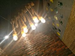 -鸡遇虾煲干锅火锅(小寨金莎店)