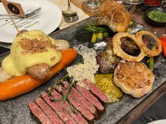 -Mark&Mars Restaurant