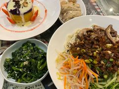 -鼓楼吃面·肉啃肉(南锣鼓巷店)