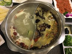 -川成串·自助串串香火锅(朝阳店)