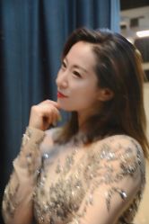 -Flora婚纱礼服定制租赁店