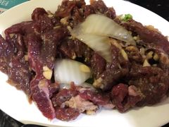 招牌蒜香肥牛-燚青春东北泥炉烤肉(百合店)