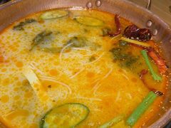 -洱火云南酸菜牛肉火锅(石景山当代商城店)