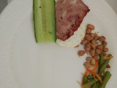 -卡罗酒店(东门晒布地铁站店)