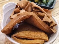 卤豆皮-醉牛腩·面小馆