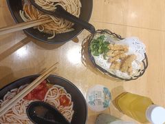 -三千粉牛肉米粉(来客茂店)