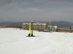 -鳌山滑雪度假区