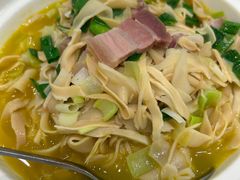 -金时代顺风大酒店(临港百联店)